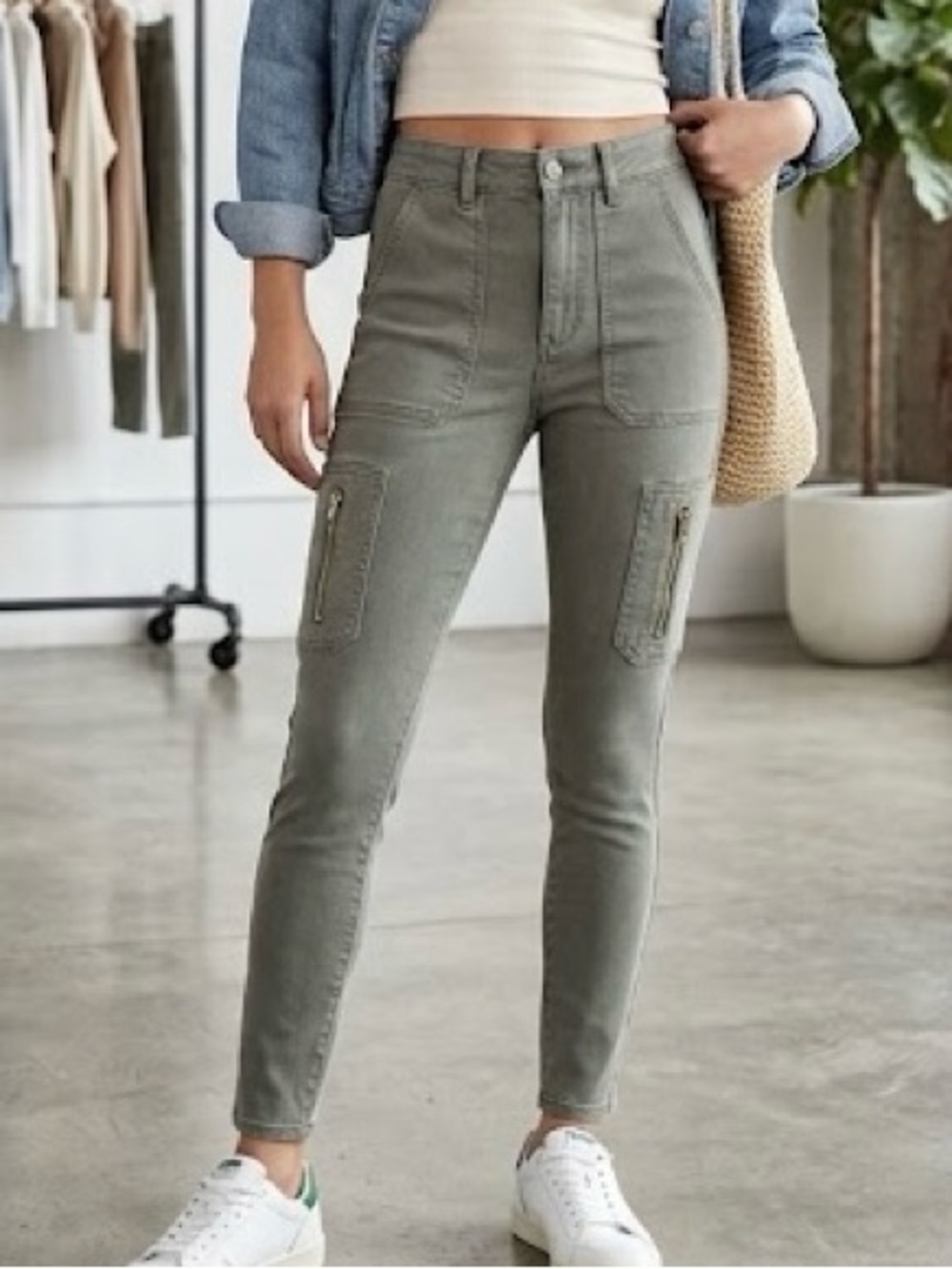 American Eagle Outfitters Highest Rise Jegging 360 Next Level Stretch Cargo